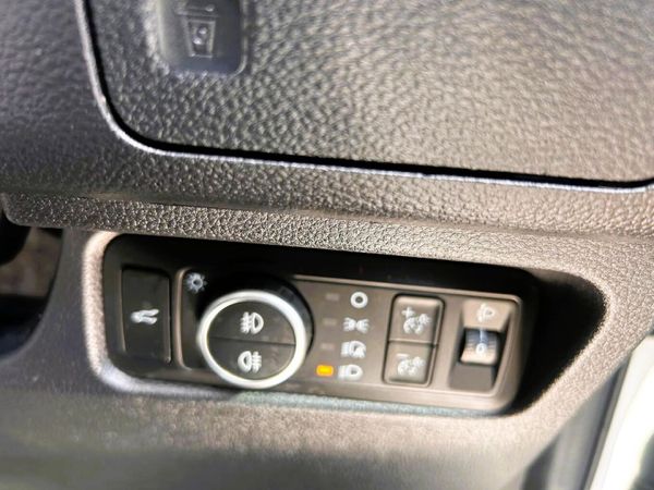 2023-Ford-Everest-20D-Bi-Turbo-Sport-4x4-Auto image:18