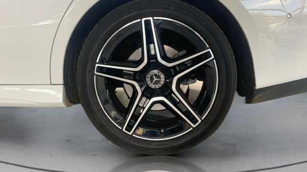 2026-Mercedes-Benz-CLA-200-Progressive image:9