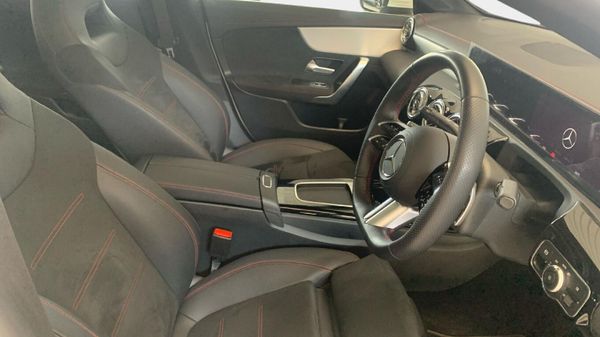 2026-Mercedes-Benz-CLA-200-Progressive image:17