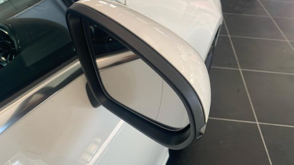 2026-Mercedes-Benz-CLA-200-Progressive image:21