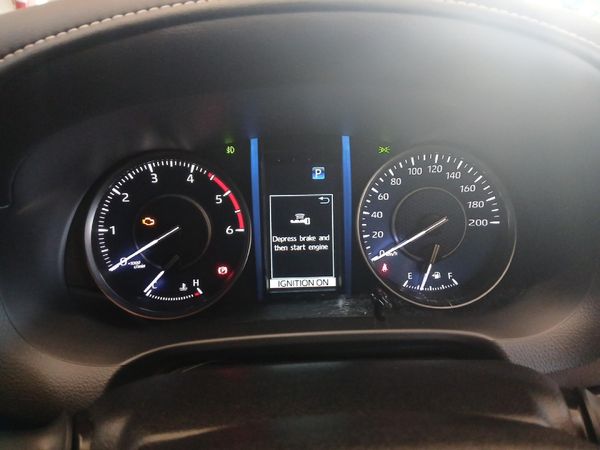 2022-Toyota-Fortuner-28-GD-6-Raised-Body-Auto image:10