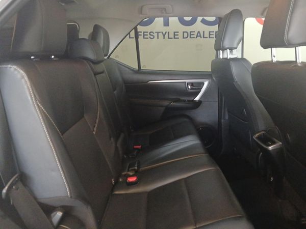 2022-Toyota-Fortuner-28-GD-6-Raised-Body-Auto image:17
