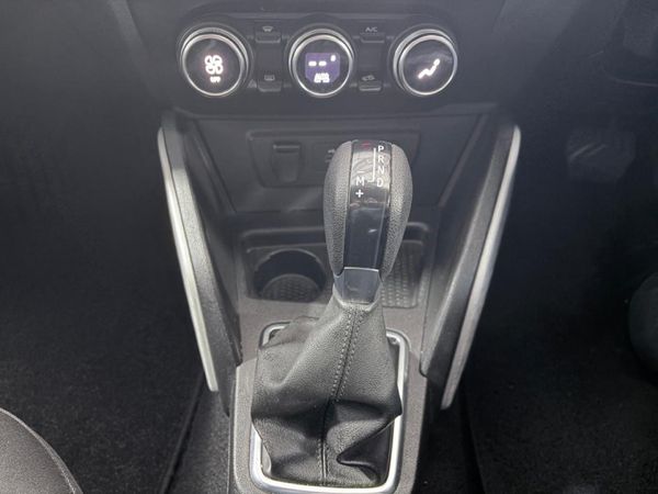 2022-Renault-Duster-15-dCi-Intens-EDC image:23