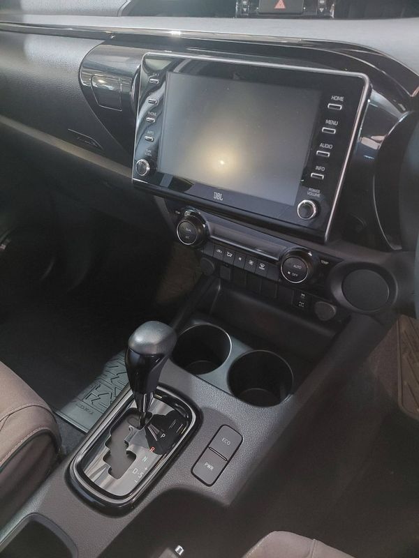 2024-Toyota-Hilux-28-GD-6-Raised-Body-Legend-Auto-Double-Cab image:11
