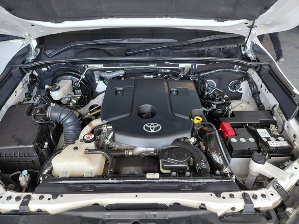 2024-Toyota-Hilux-28-GD-6-Raised-Body-Legend-Auto-Double-Cab image:16