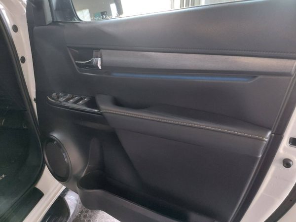 2024-Toyota-Hilux-28-GD-6-Raised-Body-Legend-Auto-Double-Cab image:8