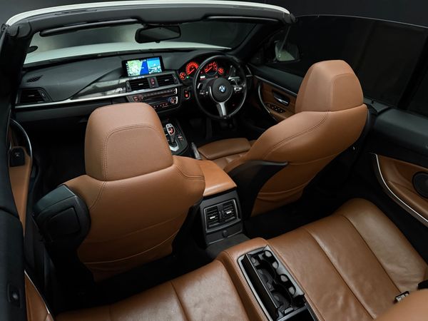 2017-BMW-4-Series-440i-Convertible-M-Sport image:23