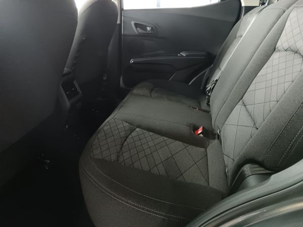 2026-Mahindra-XUV-3XO-12T-MX2-Auto image:9