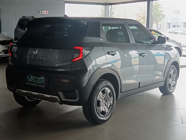 2026-Mahindra-XUV-3XO-12T-MX2-Auto image:6