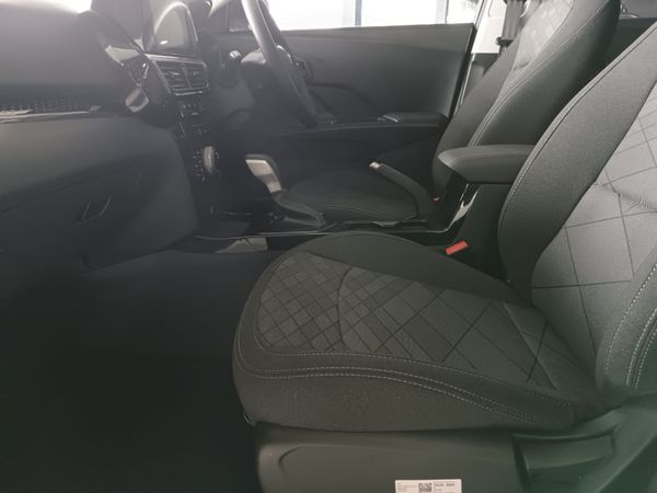 2026-Mahindra-XUV-3XO-12T-MX2-Auto image:8