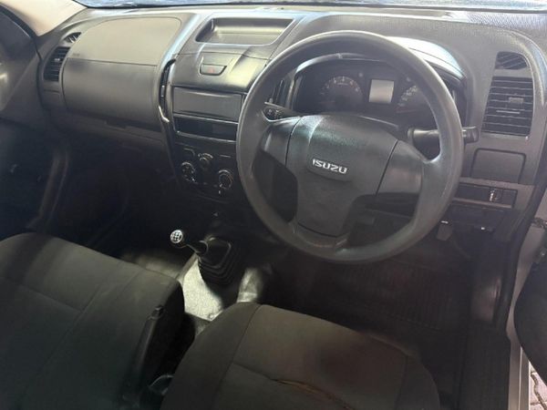 2023-Isuzu-D-Max-250C-Single-Cab image:3