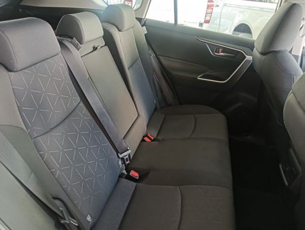 2020-Toyota-RAV4-20-GX-Auto image:11