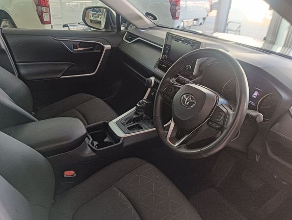 2020-Toyota-RAV4-20-GX-Auto image:8