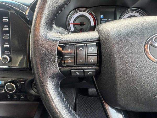 2019-Toyota-Hilux-28-GD-6-Raider-4x4-Auto-Double-Cab image:9