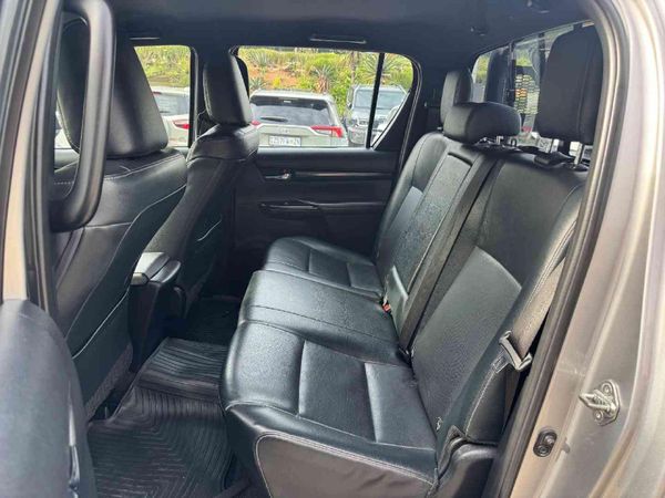 2019-Toyota-Hilux-28-GD-6-Raider-4x4-Auto-Double-Cab image:10