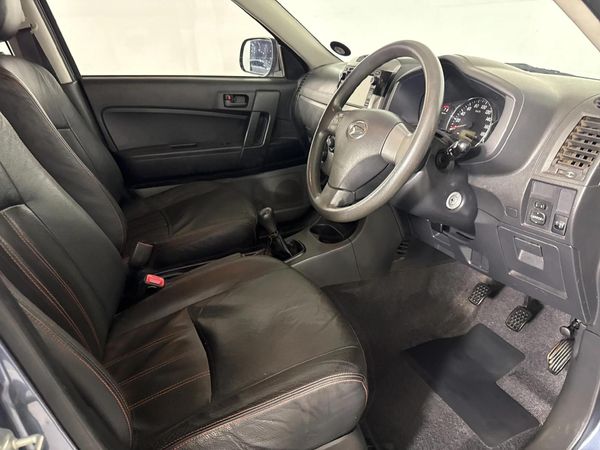 2013-Daihatsu-Terios image:9