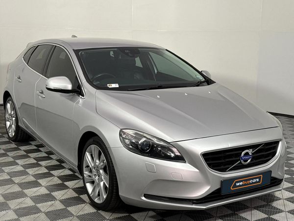 2014-Volvo-V40-T4-Excel image:14