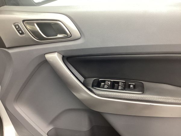 2018-Ford-Everest-32-TDCi-XLT-Auto image:13