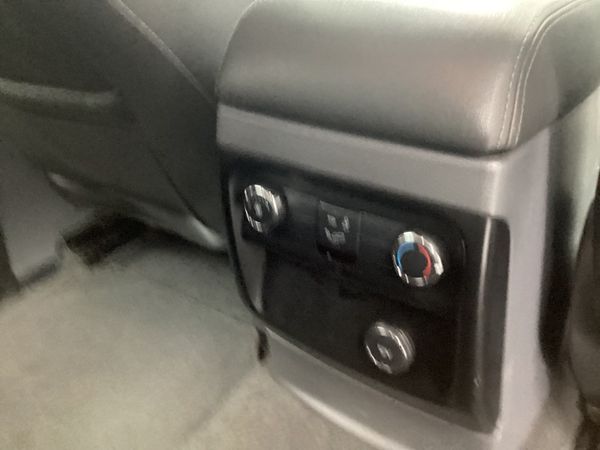 2018-Ford-Everest-32-TDCi-XLT-Auto image:8