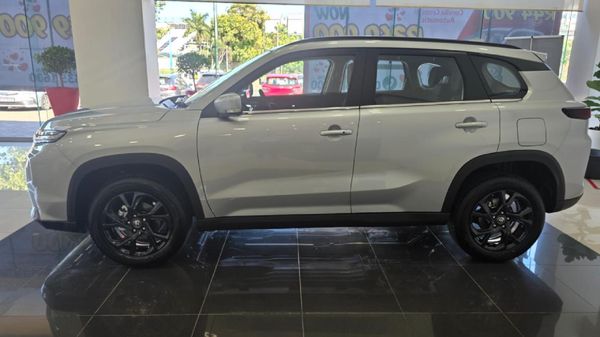 2026-Toyota-Urban-Cruiser-15-XR-Auto image:1