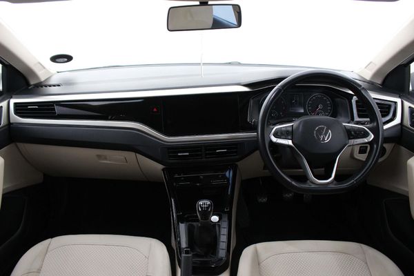 2022-Volkswagen-Polo-Classic-16-Life image:1