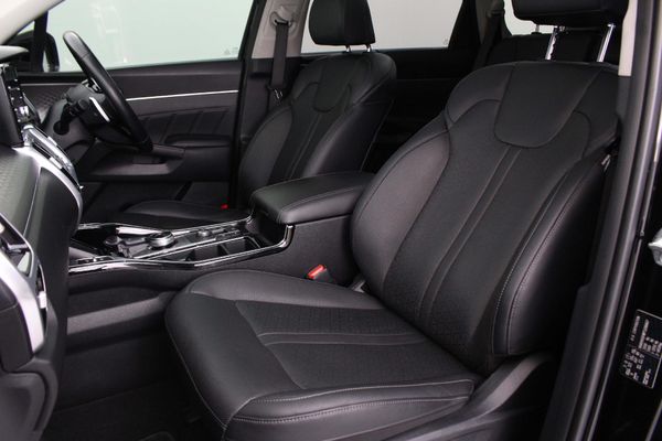 2023-Kia-Sorento-22D-SXL-AWD-Auto image:8