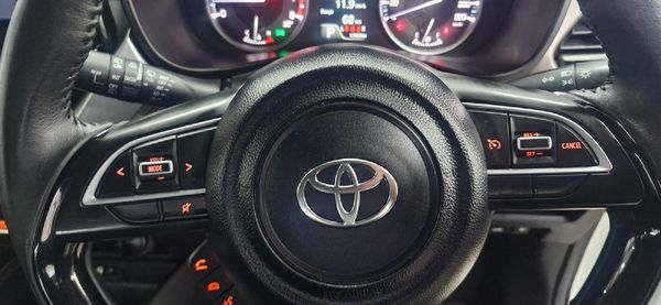 2025-Toyota-Starlet-Cross-15XR-Auto image:12