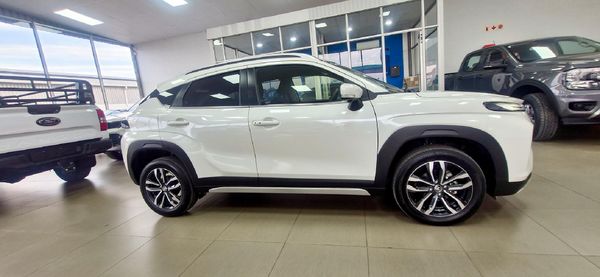 2025-Toyota-Starlet-Cross-15XR-Auto image:1