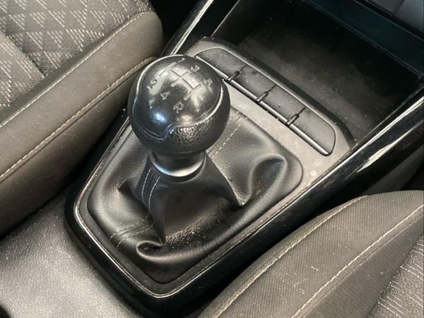 2022-Kia-Rio-12-LS-5-dr image:16