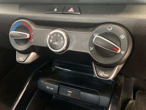 2022-Kia-Rio-12-LS-5-dr image:23