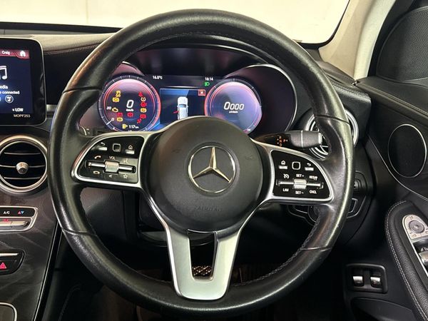 2019-Mercedes-Benz-GLC-220d-4Matic image:10