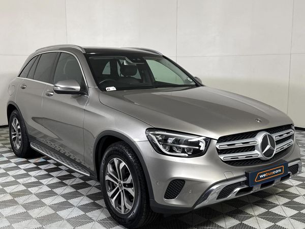2019-Mercedes-Benz-GLC-220d-4Matic image:14