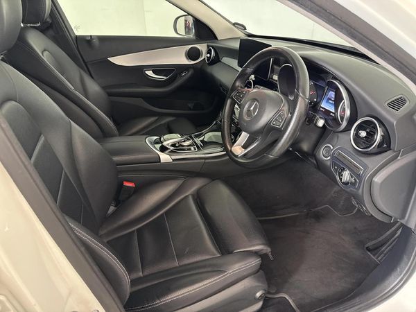 2016-Mercedes-Benz-C-Class-C-200-Avantgarde-Auto image:9