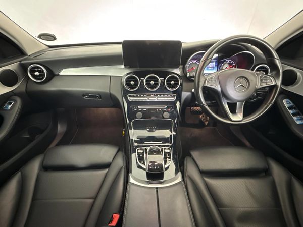 2016-Mercedes-Benz-C-Class-C-200-Avantgarde-Auto image:1
