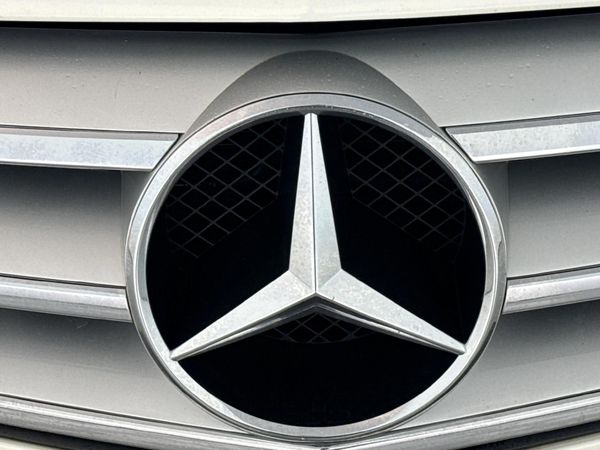 2013-Mercedes-Benz-C-Class-C-200-BE-Estate-Classic-Auto image:11