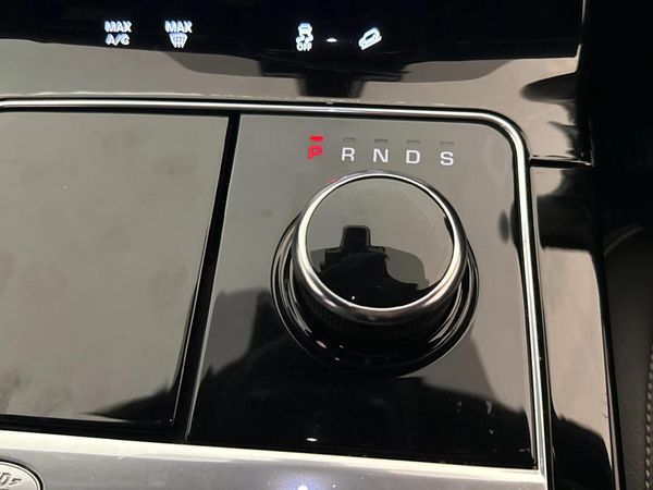 2019-Land-Rover-Range-Rover-Velar-20-D-HSE-D240 image:9