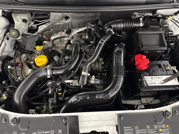 2015-Renault-Sandero-900T-Stepway image:13