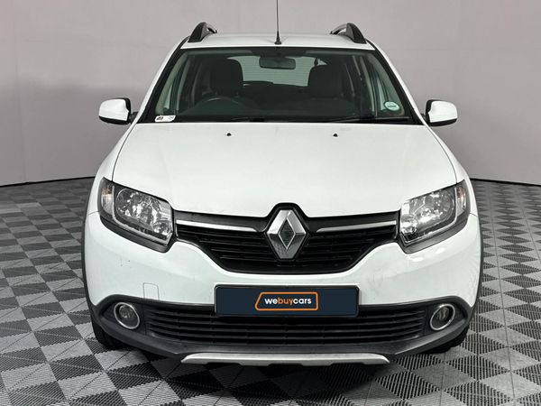 2015-Renault-Sandero-900T-Stepway image:15