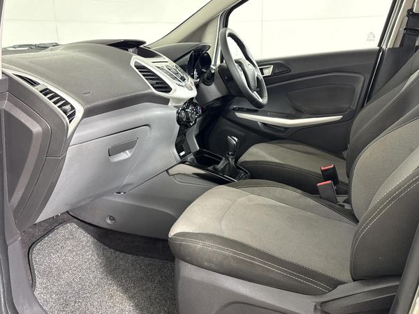 2014-Ford-EcoSport-10-EcoBoost-Trend image:8