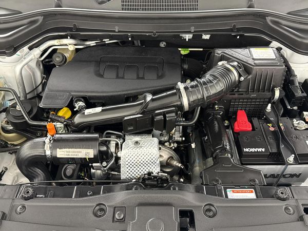 2024-Mahindra-XUV-3XO-12T-AX7L image:13