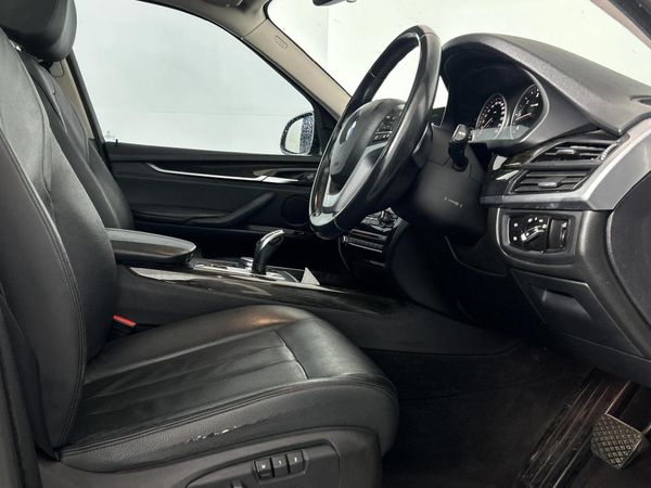 2014-BMW-X5-xDrive30d-Auto image:9