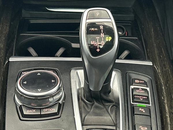 2014-BMW-X5-xDrive30d-Auto image:10