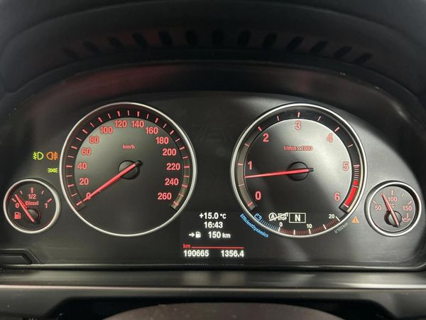 2014-BMW-X5-xDrive30d-Auto image:2
