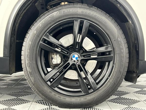 2014-BMW-X5-xDrive30d-Auto image:5