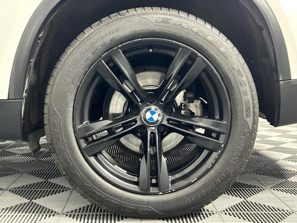 2014-BMW-X5-xDrive30d-Auto image:6