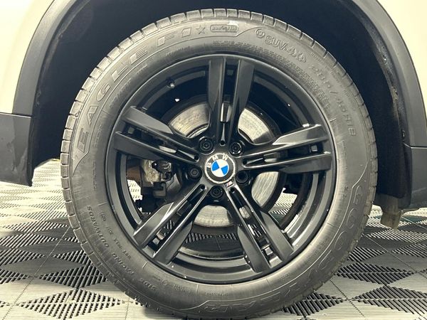 2014-BMW-X5-xDrive30d-Auto image:7