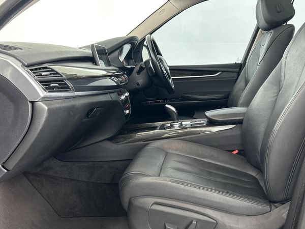 2014-BMW-X5-xDrive30d-Auto image:8