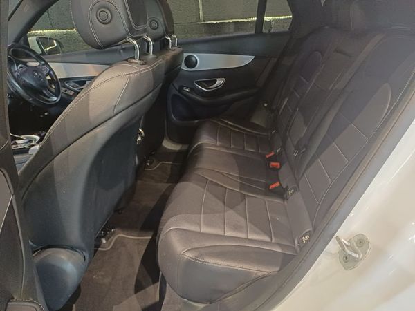 2015-Mercedes-Benz-GLC-300-Exclusive image:10