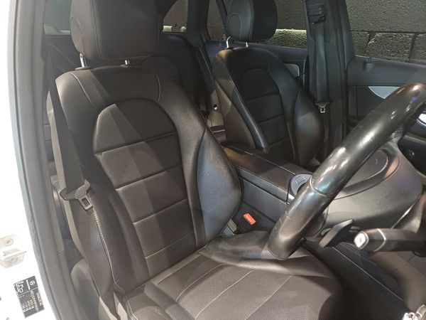2015-Mercedes-Benz-GLC-300-Exclusive image:12