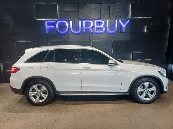 2015-Mercedes-Benz-GLC-300-Exclusive image:2